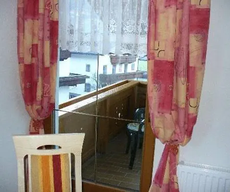 Egger Apartment *