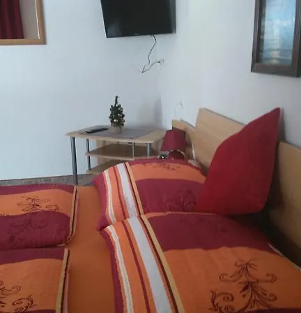 Egger زيل أم زيلر